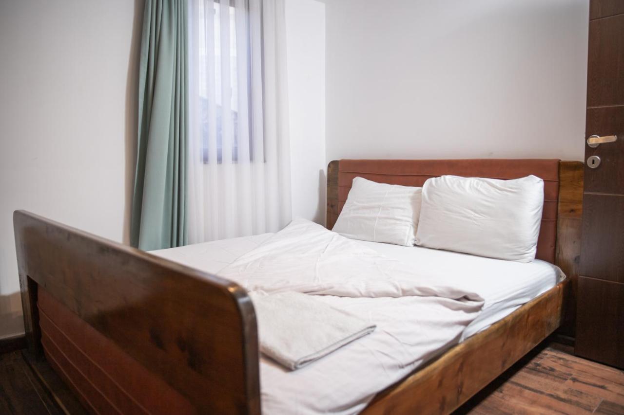 Hotel Prevalla Prizren Bagian luar foto