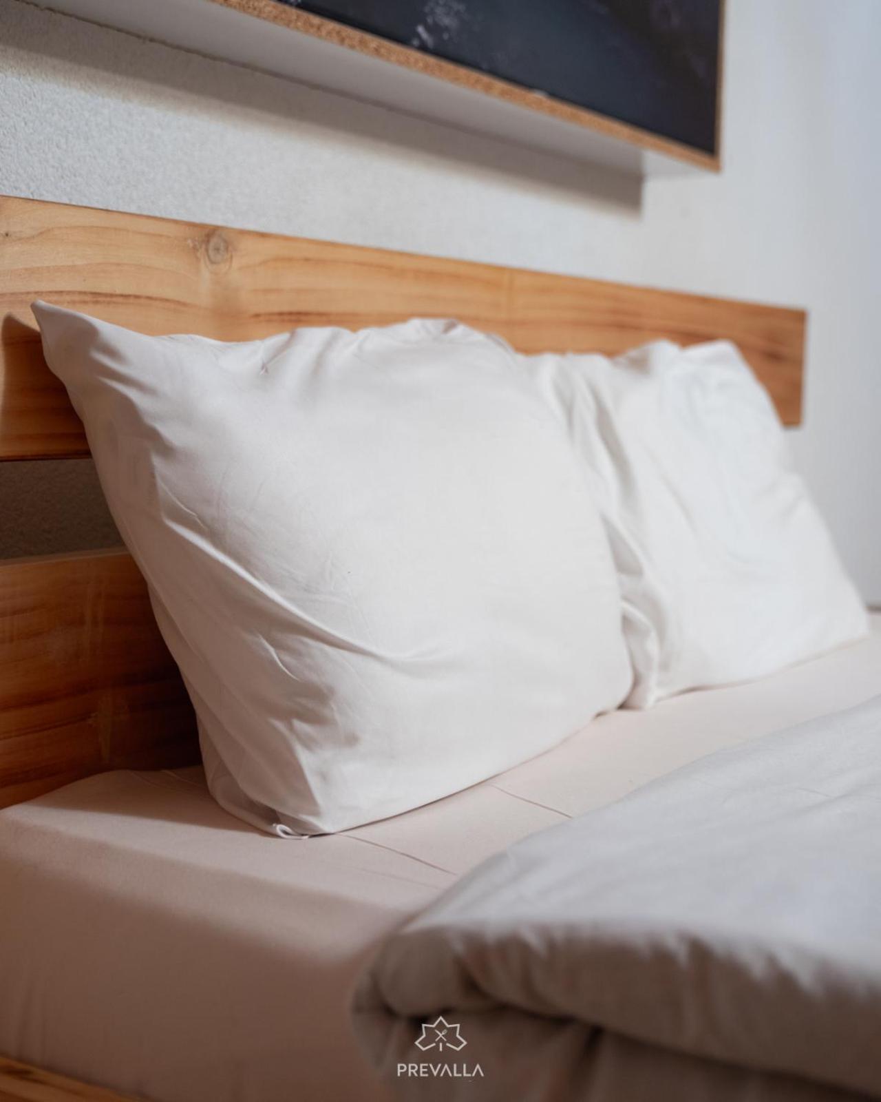 Hotel Prevalla Prizren Bagian luar foto