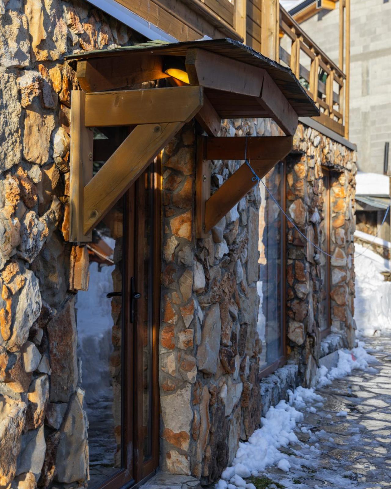 Hotel Prevalla Prizren Bagian luar foto